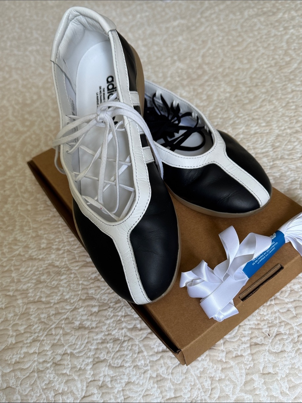 adidas ballet sneakers Taekwondo Mei, black & white, 3 laces, size 9, very clean - Picture 10 of 12